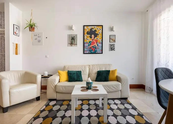 Seaesta Apartment Pool And Beach