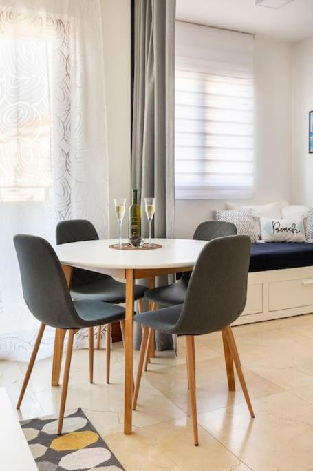 Seaesta Pool And Apartman
