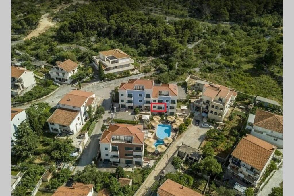 Seaesta Pool And Apartman *