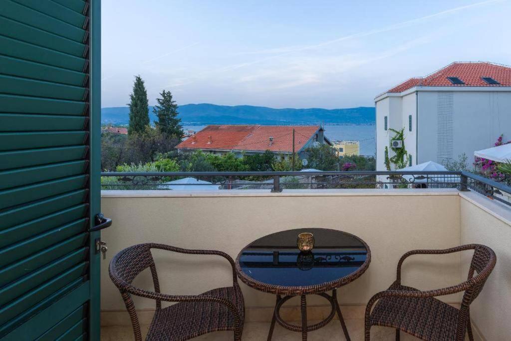 Seaesta Pool And Apartman